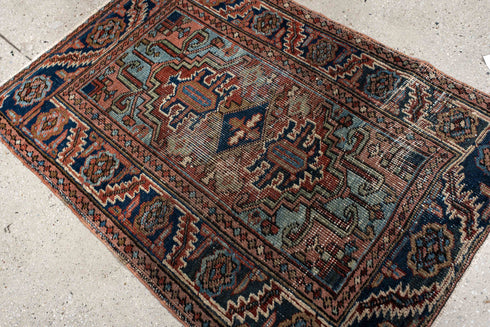 Antique Heriz Area Rug (2' x 3')